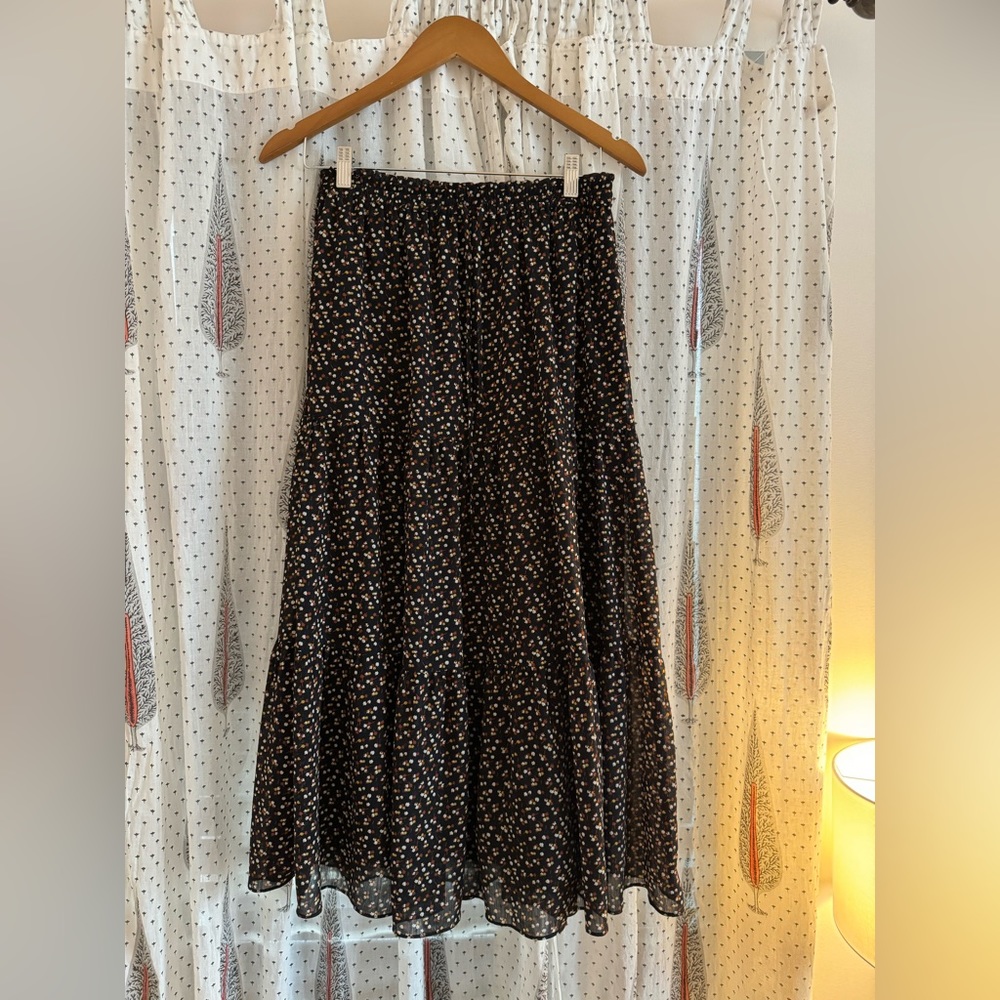 Madewell tiered Georgette maxi skirt, mini floral print. SZ S. EUC.